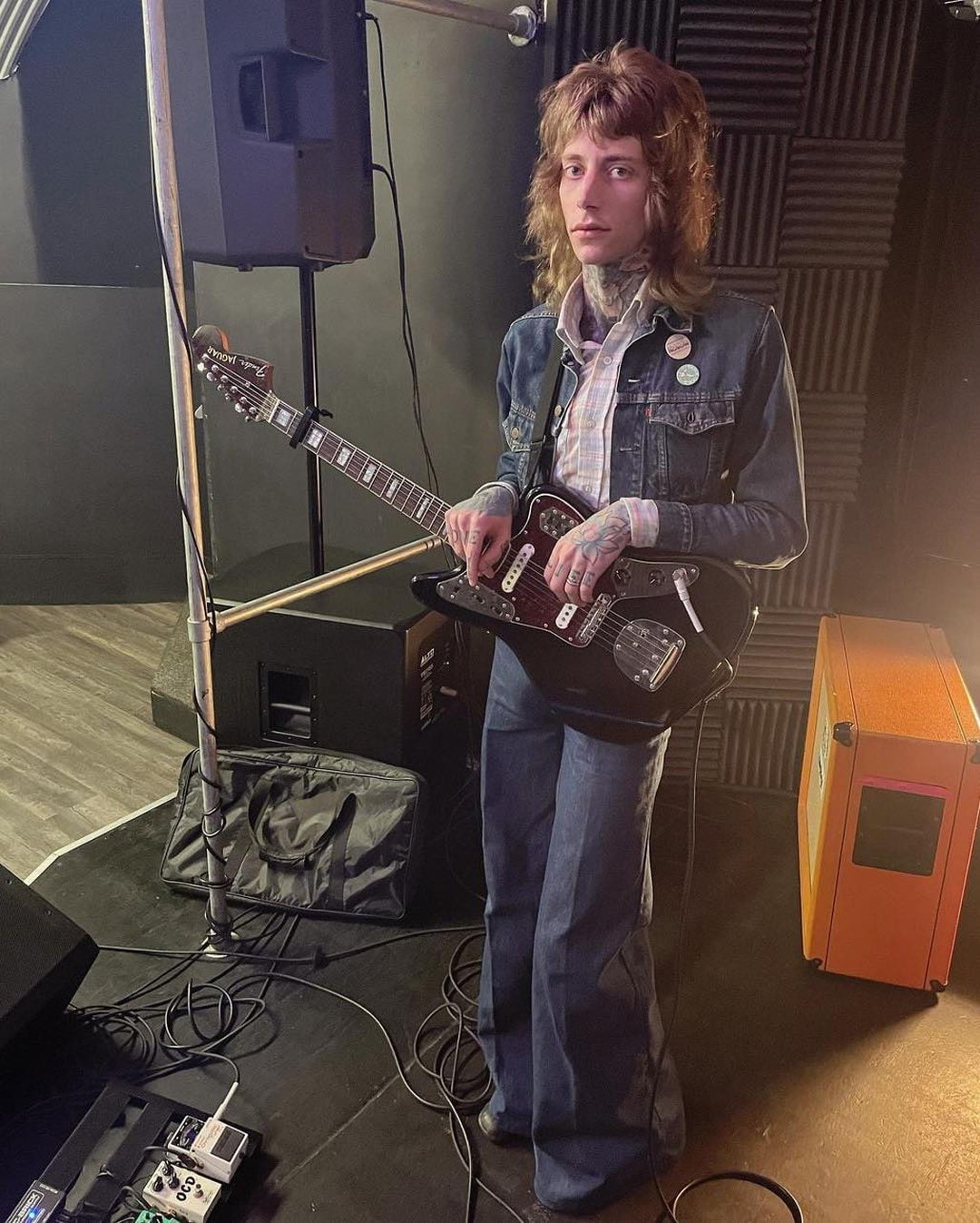 마초감성 자극하는 락시크🎸 이미지3