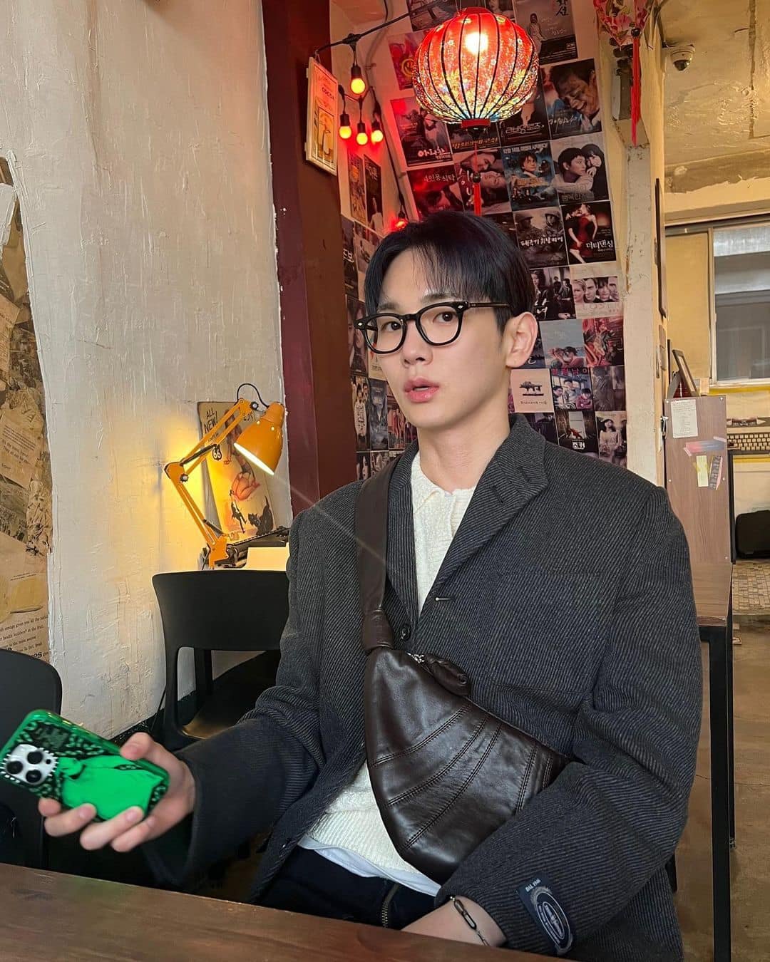 툭 메는 르메르 범백🥐🧳 이미지2