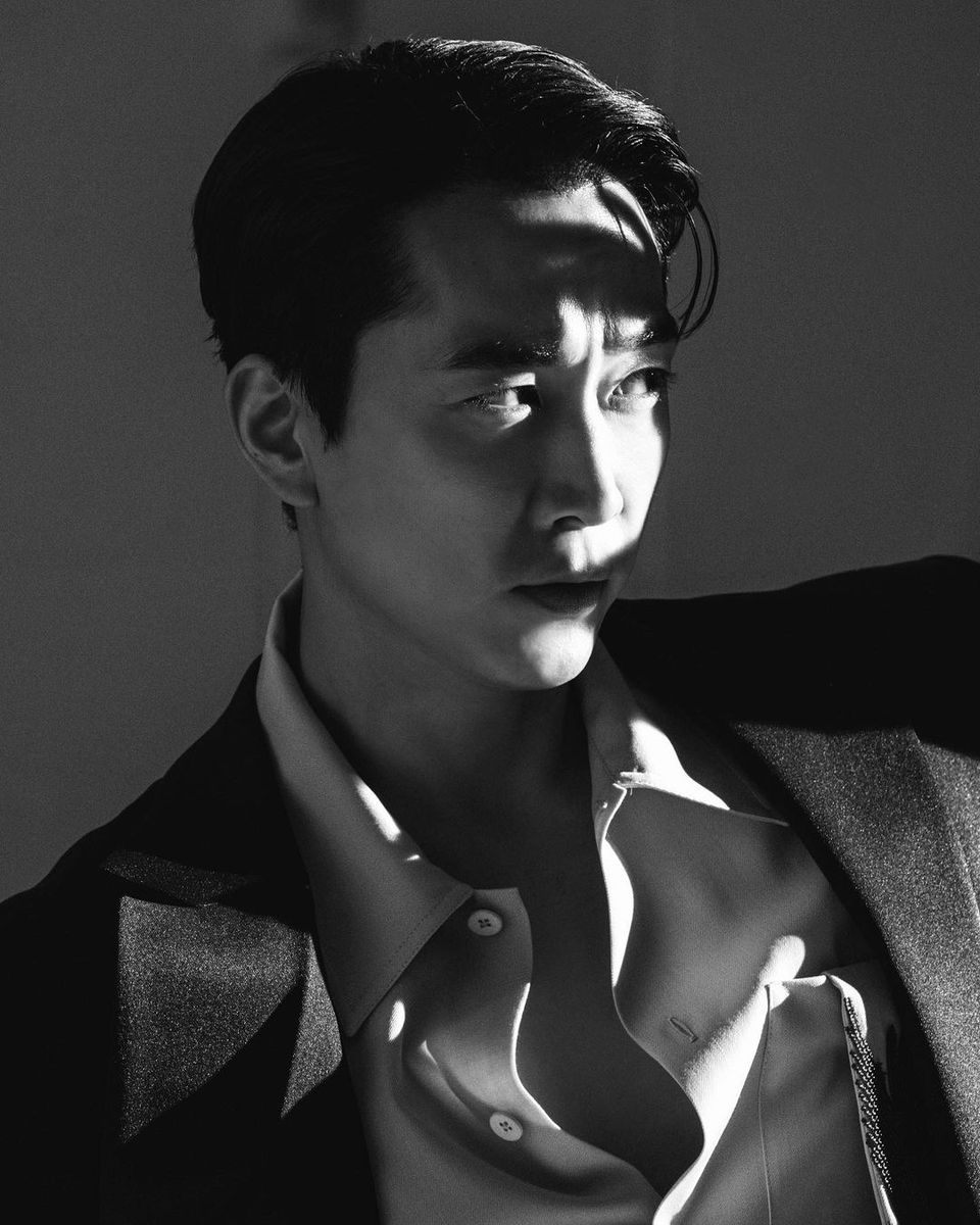 나도 이 얼굴로 늙고싶다🤵♂️ 송충이 눈썹마저 잘생겼네..🚬 이미지