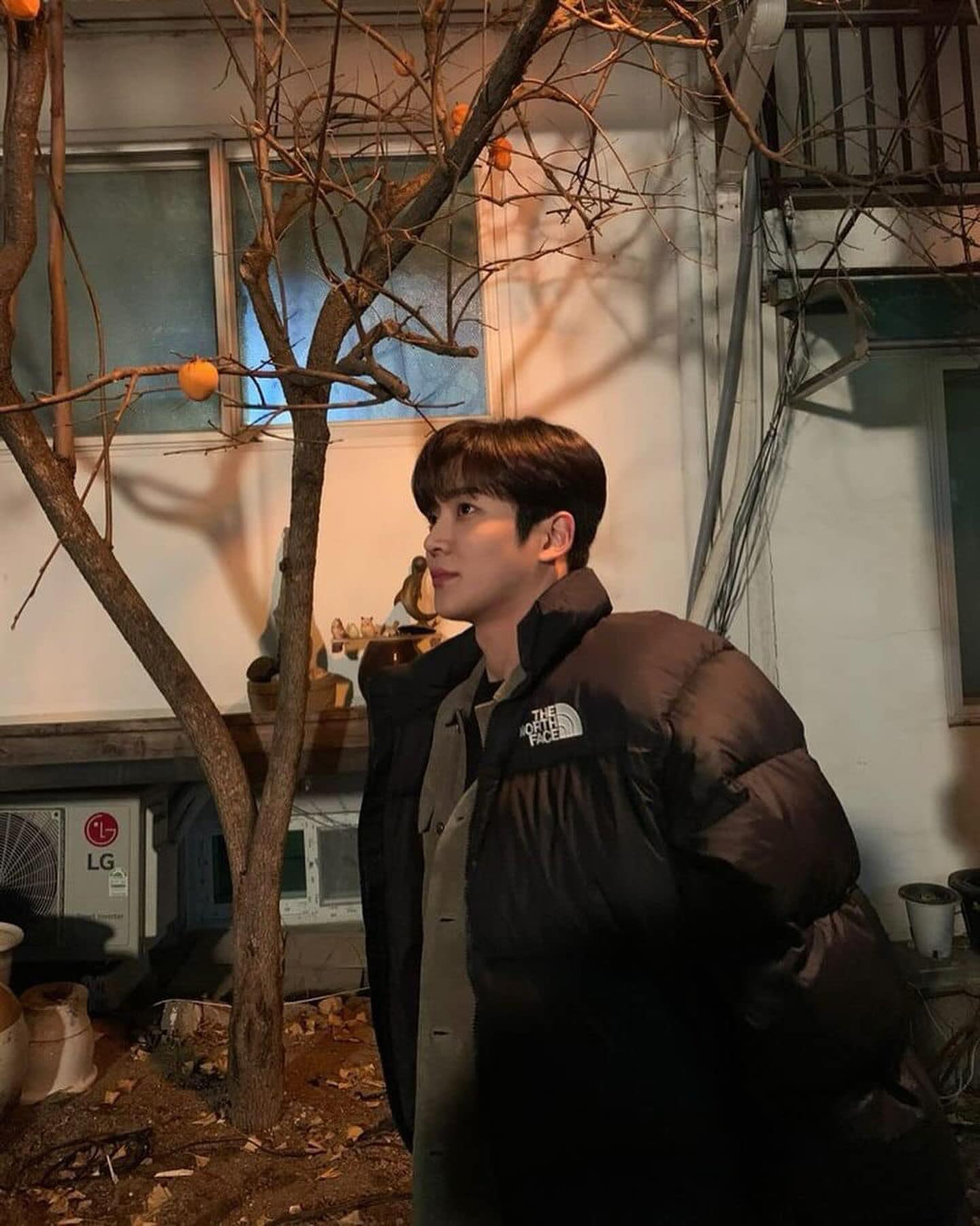 검정 눕시 일발 장전...🥶💣 이미지