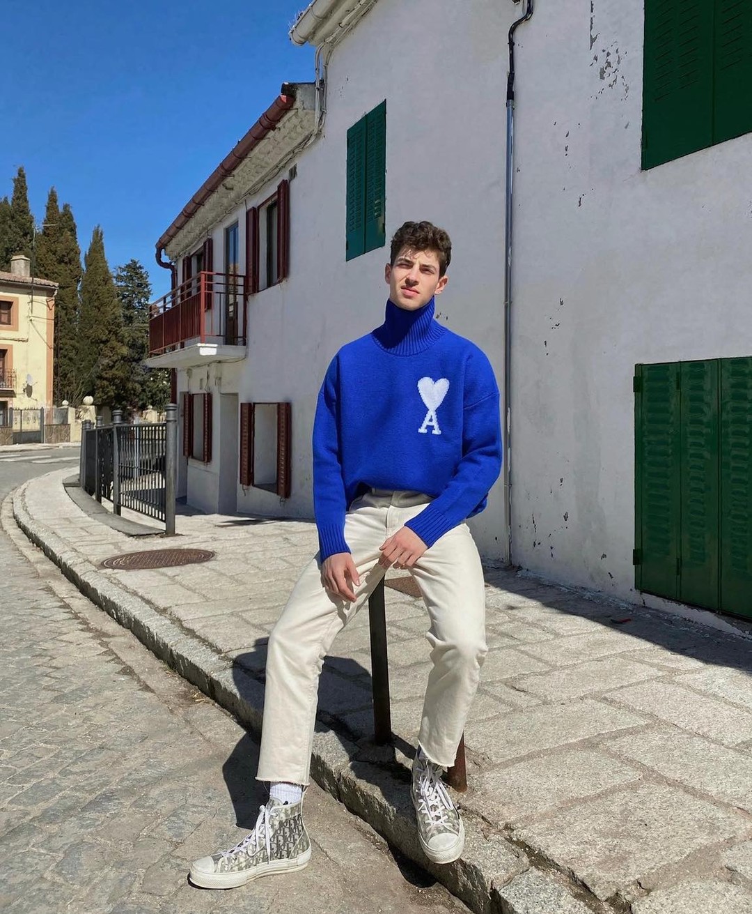 가슴팍 로고 원탑을 찾아라🔍 이미지7