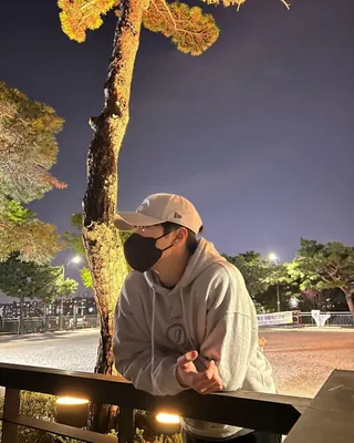 밤에는 후드티🌌 이미지