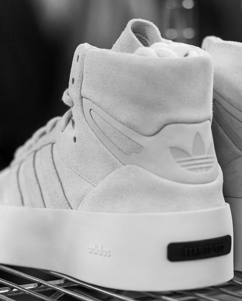 피오갓x아디다스 이번엔 농구화🏀 이미지3