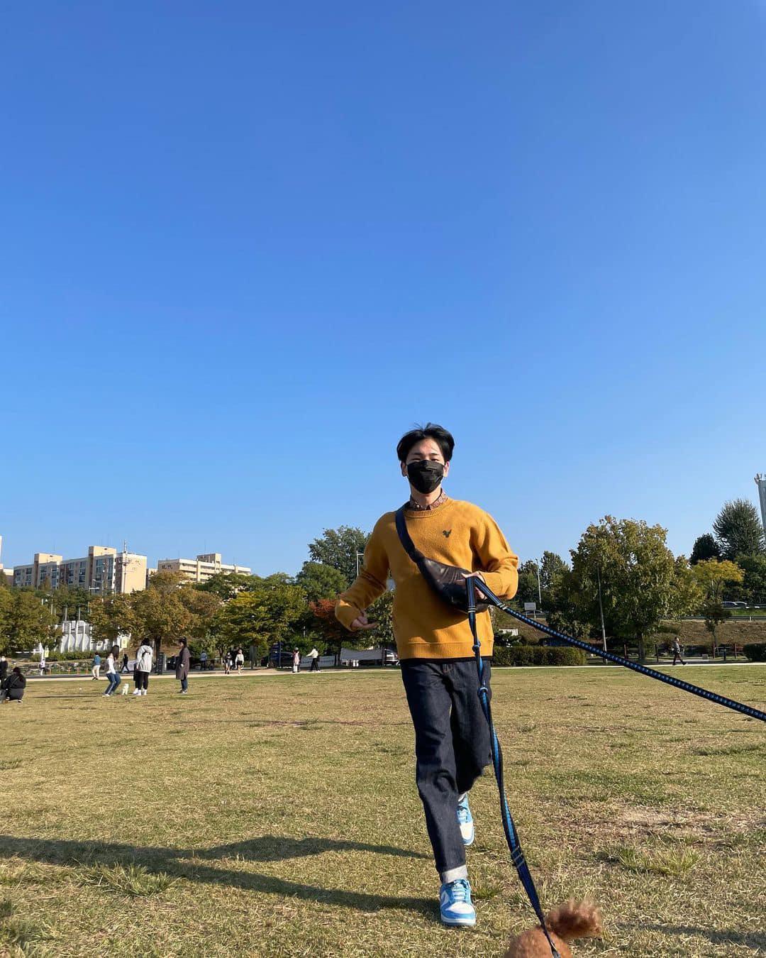 툭 메는 르메르 범백🥐🧳 이미지8