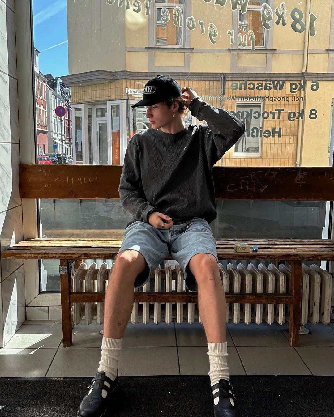 싱글벙글 비 온 뒤 시원함👍🏻🍃 이미지