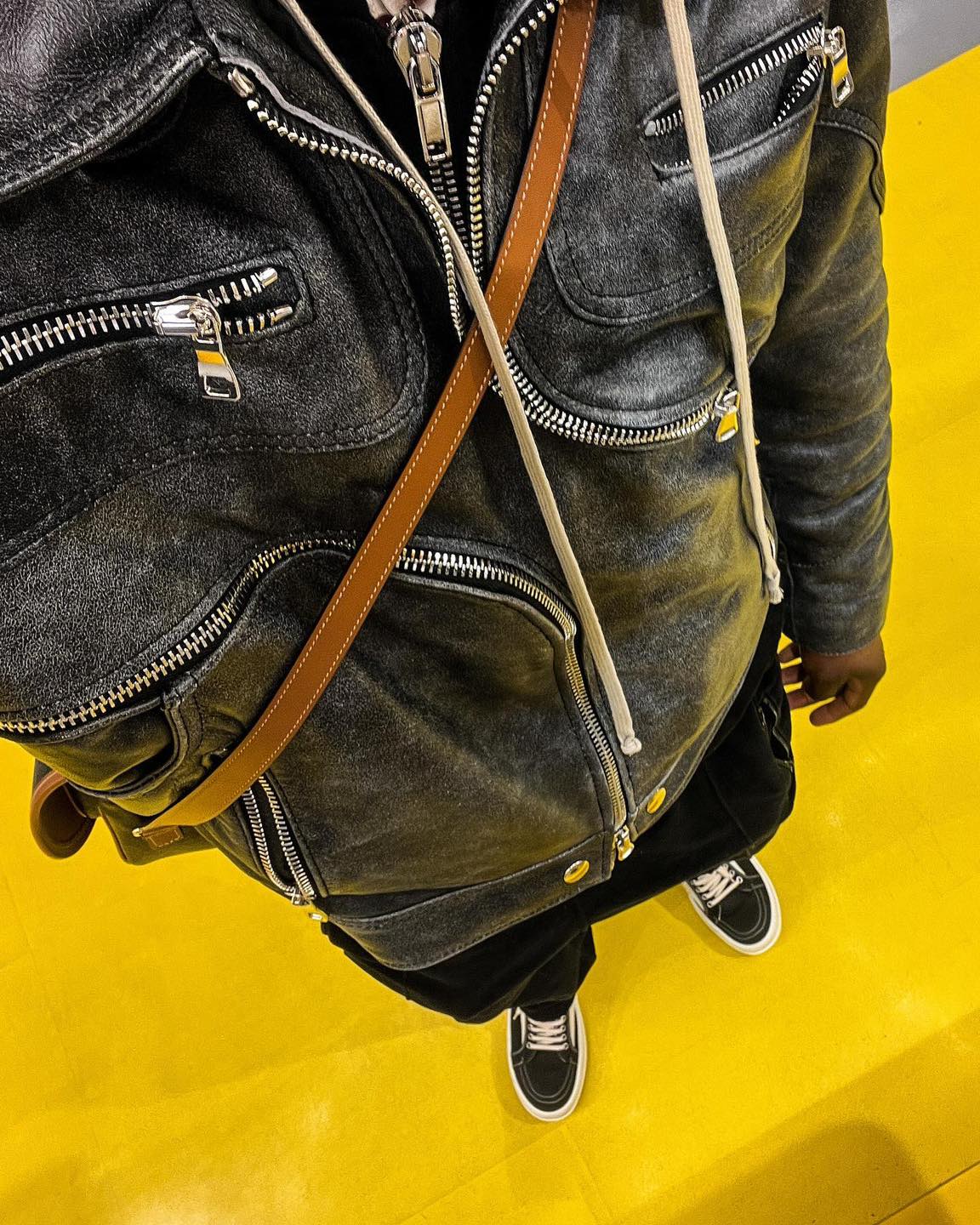 지퍼들로 완성하는 디테일⛓ 이미지