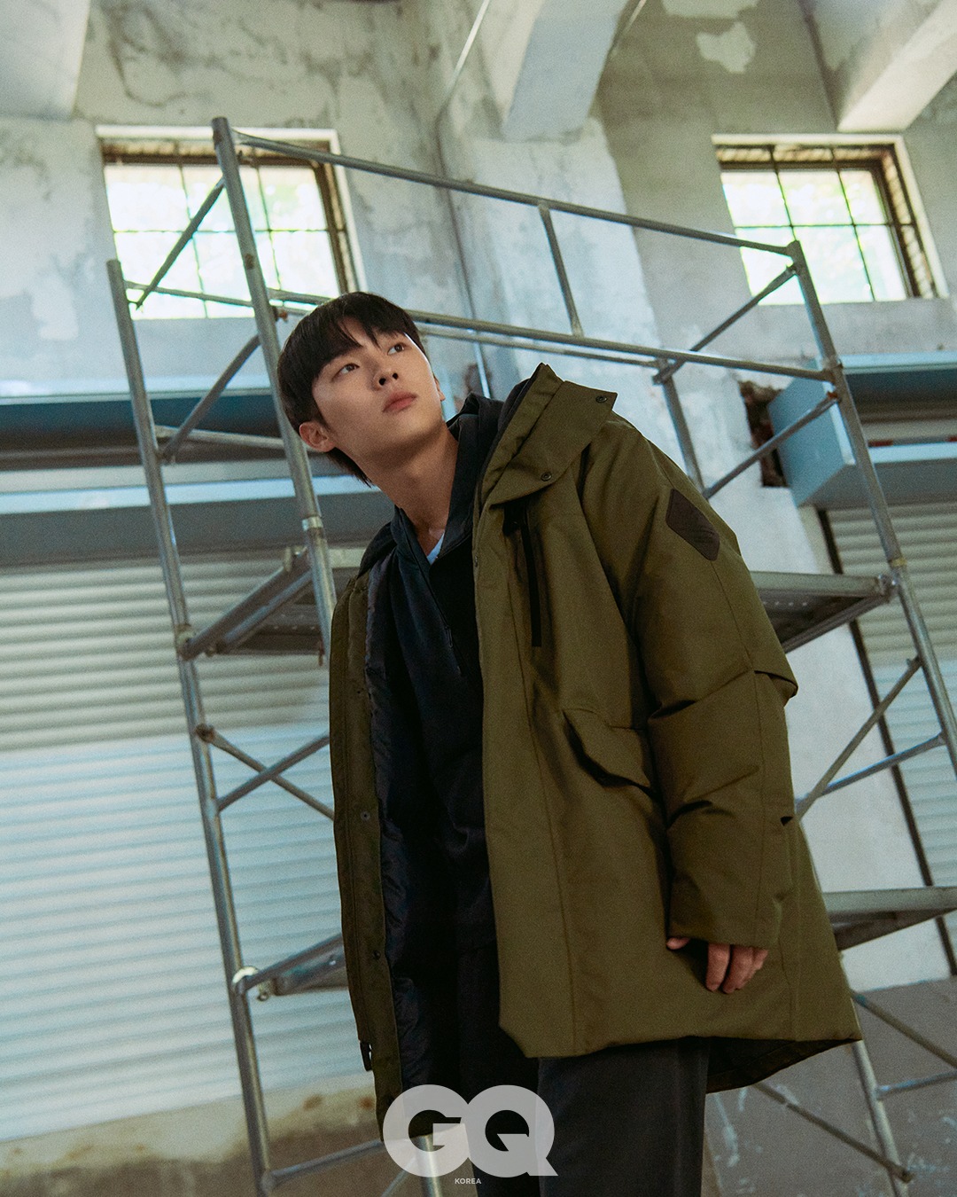 최현욱 스트릿 감성 패딩룩🏢😎 이미지8