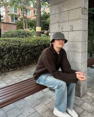 버킷햇은 푹 눌러쓰는 맛⛑️ 이미지