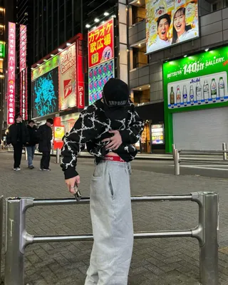 왜 다들 내 팬티만 보는지 모르겠어🥵💦 이미지