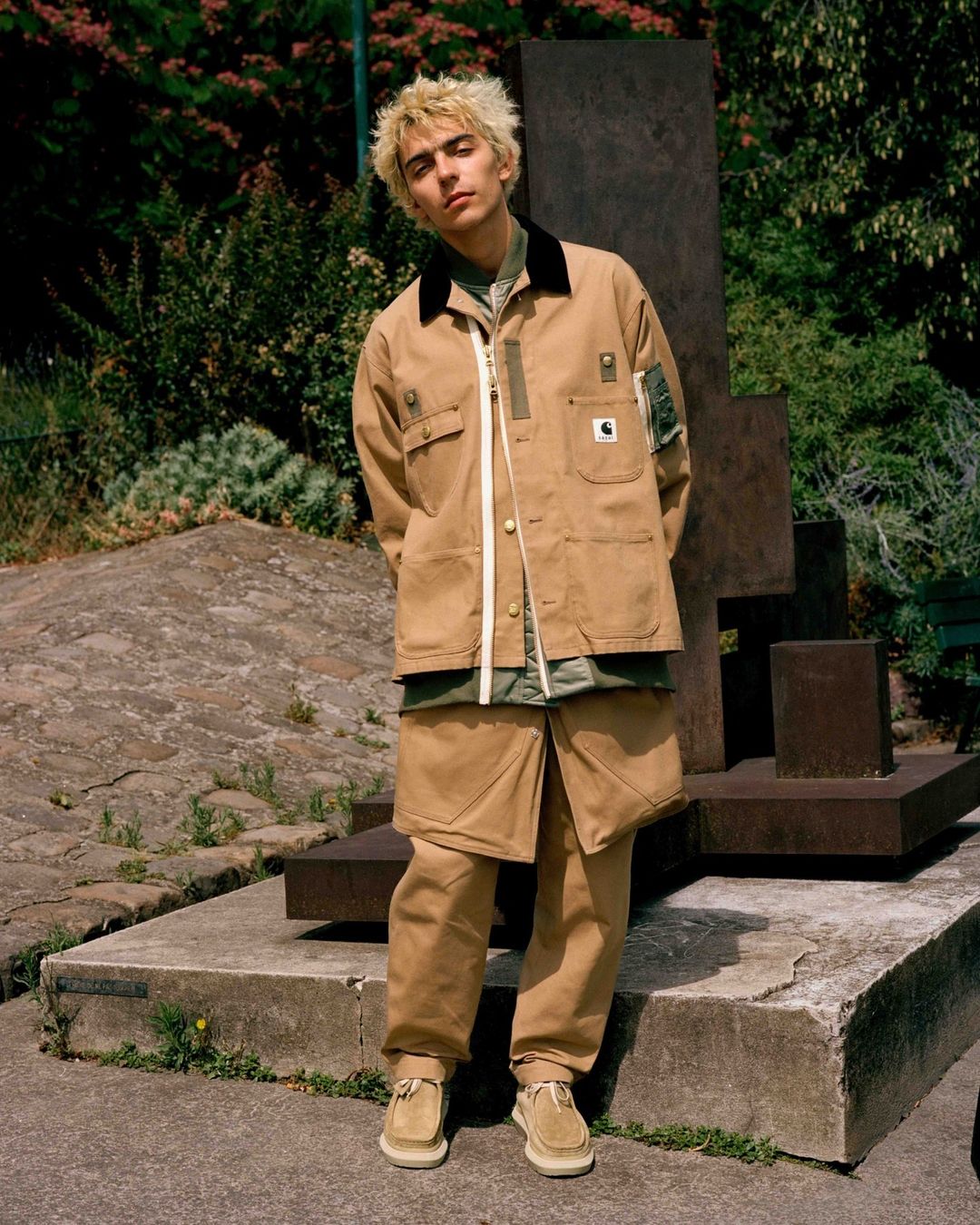 사카이 X 칼하트 협업, 역대급 워크웨어 협업. 이미지