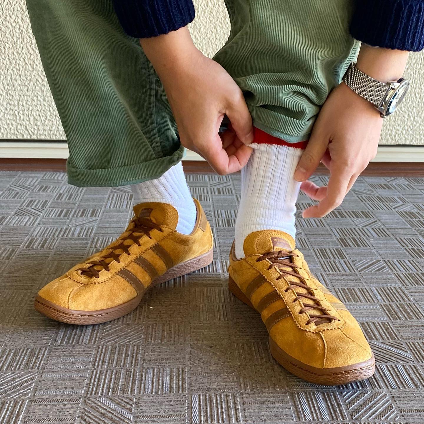 요새 줄곧 보이는 아디다스 토바코🍂 이미지