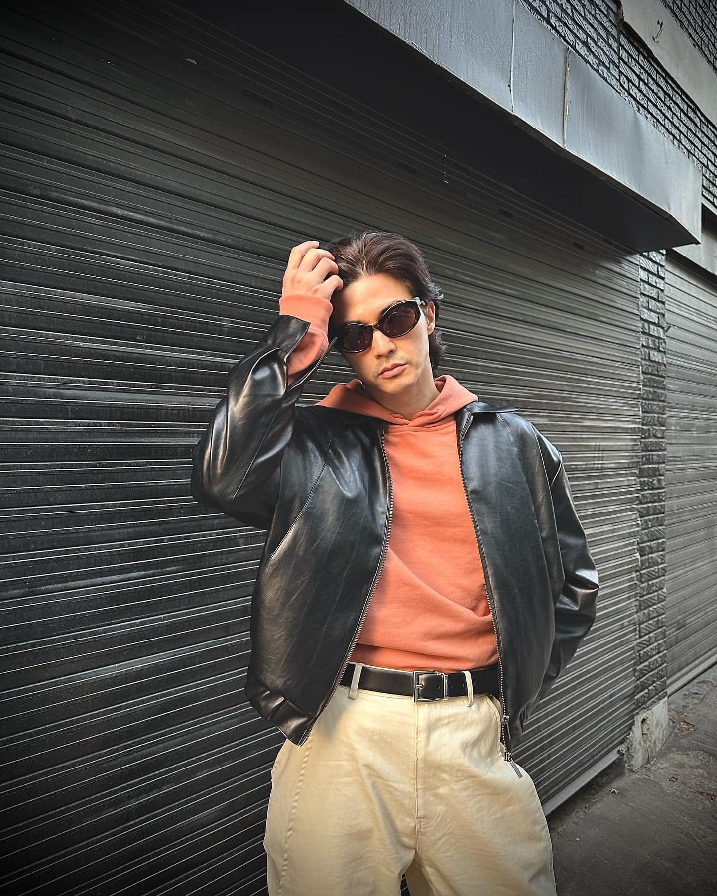 슬슬 선글라스 챙겨줘야지🕶️ 이미지