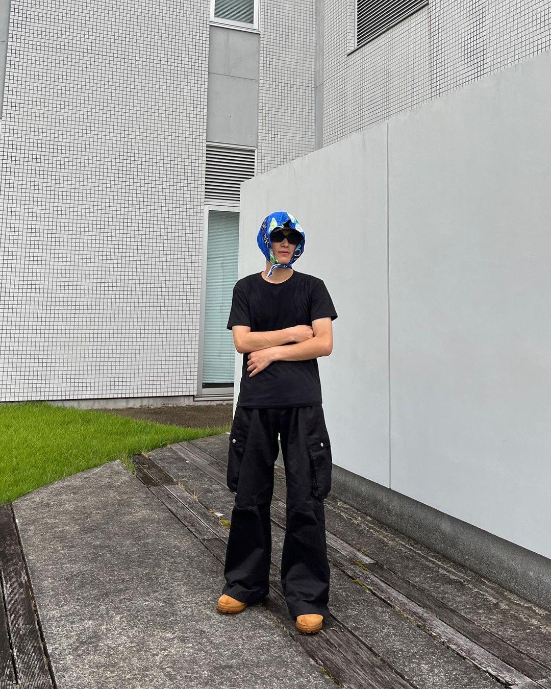 스카프랑 수건 가져와라🌞💦 이미지