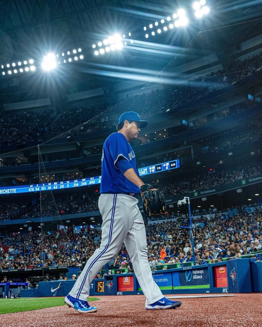 12년 만에 한화로 돌아오는 류현진⚾️🇰🇷​ 이미지