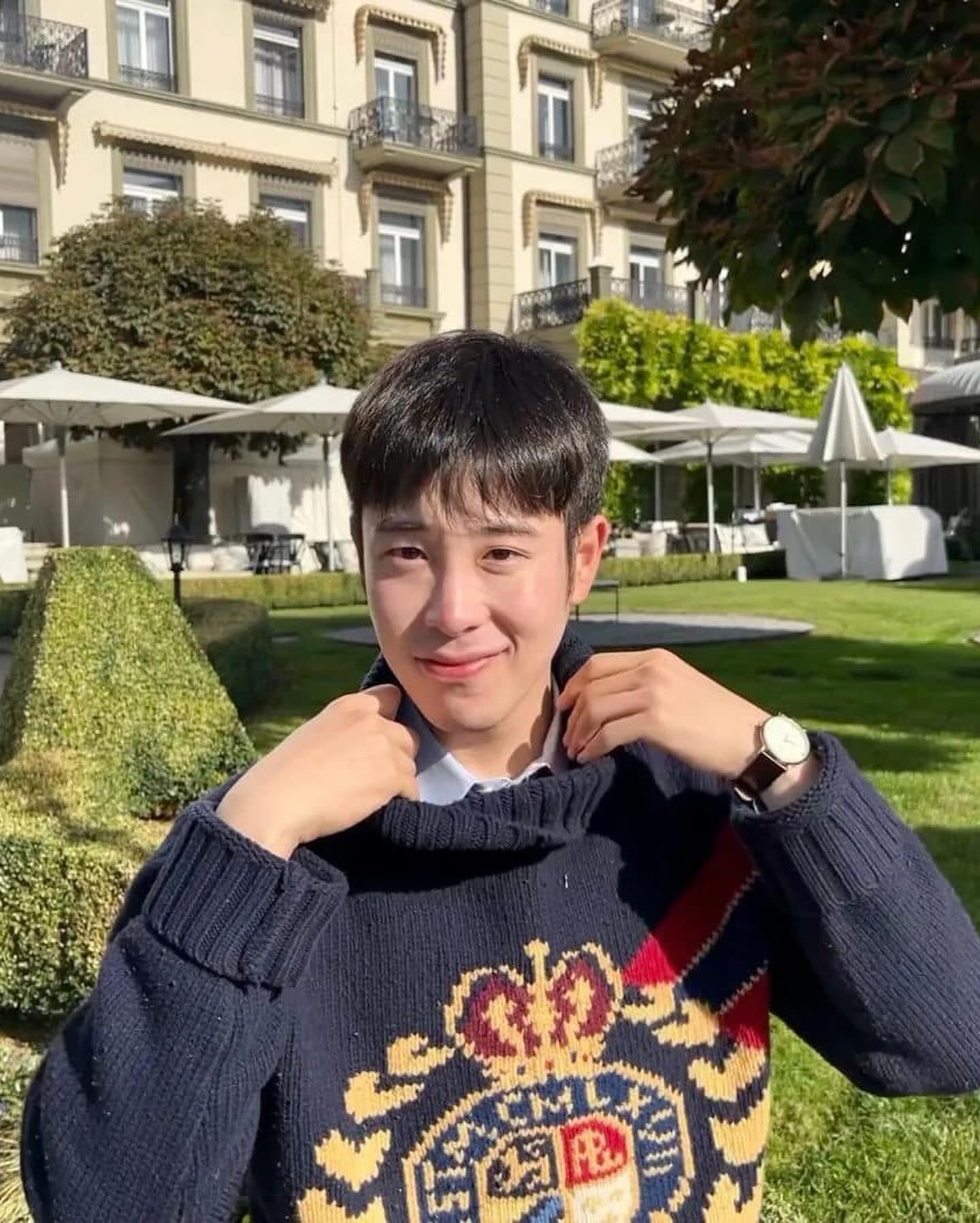 니트+셔츠 조합 장인 피오🧶👔 이미지9