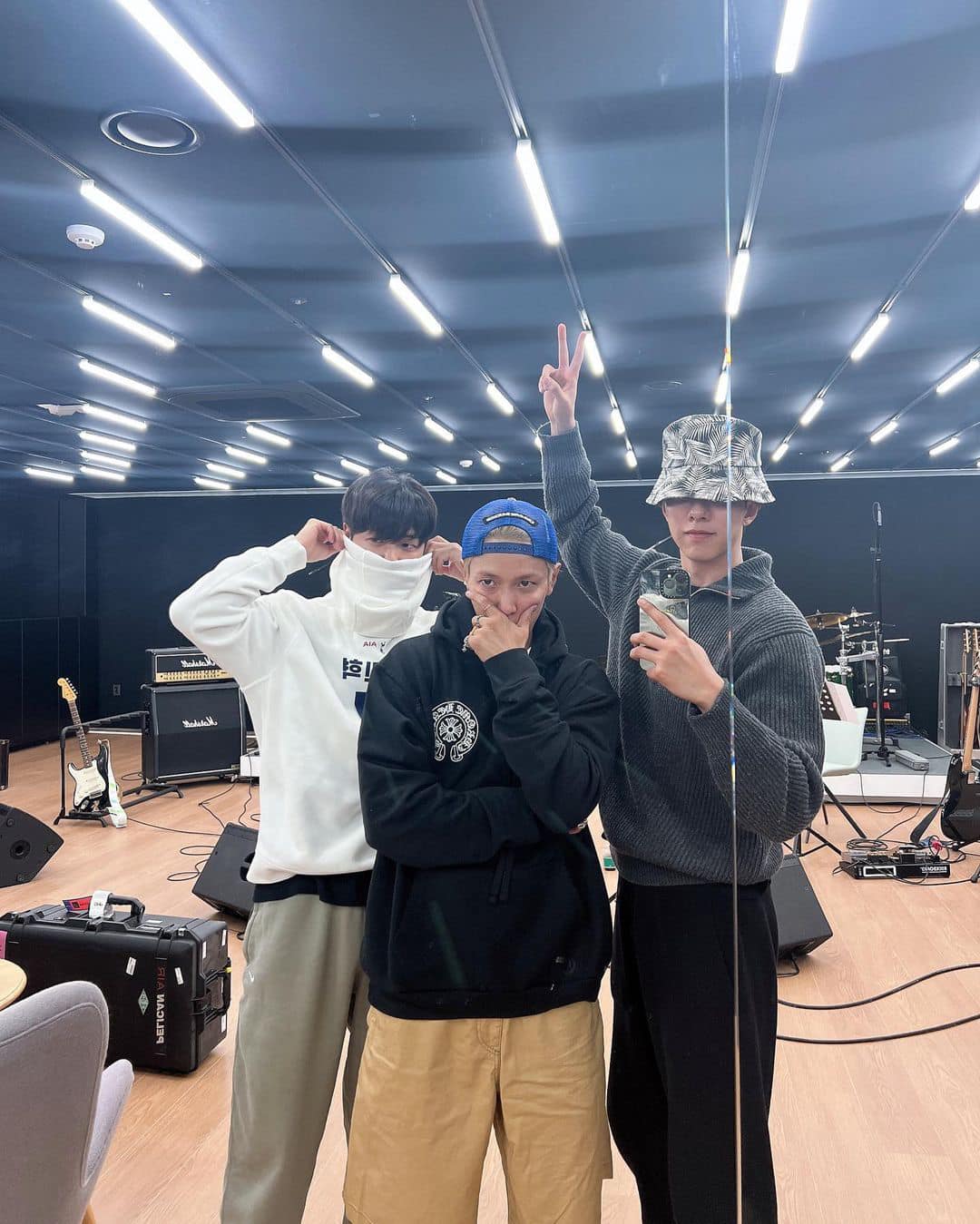 크롬 후드☠️🌈탐납니다...🔥 이미지4