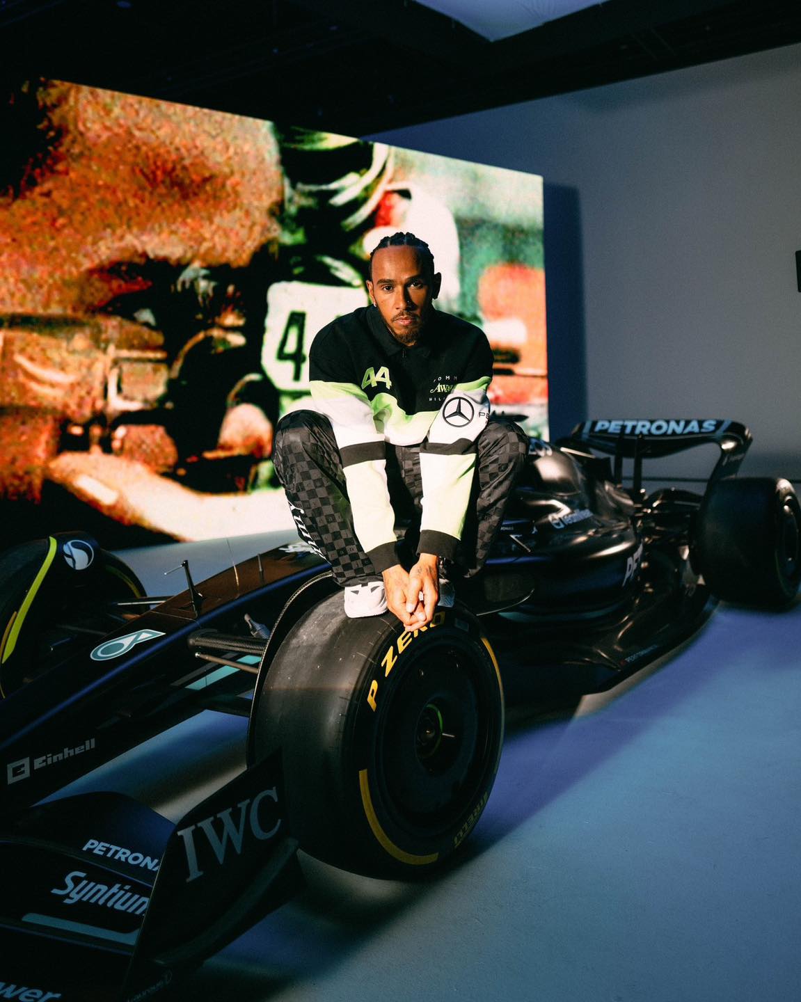 가장 스타일리시한 레이서 해밀턴🏎 이미지6