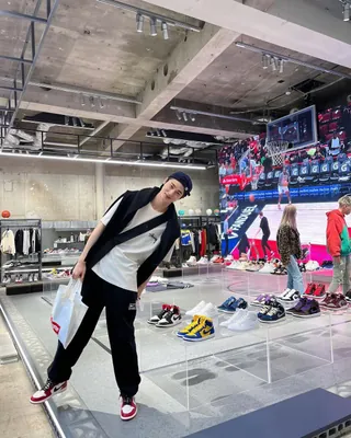 스투시 티 하나만 걸쳐도 충분😎💪 이미지