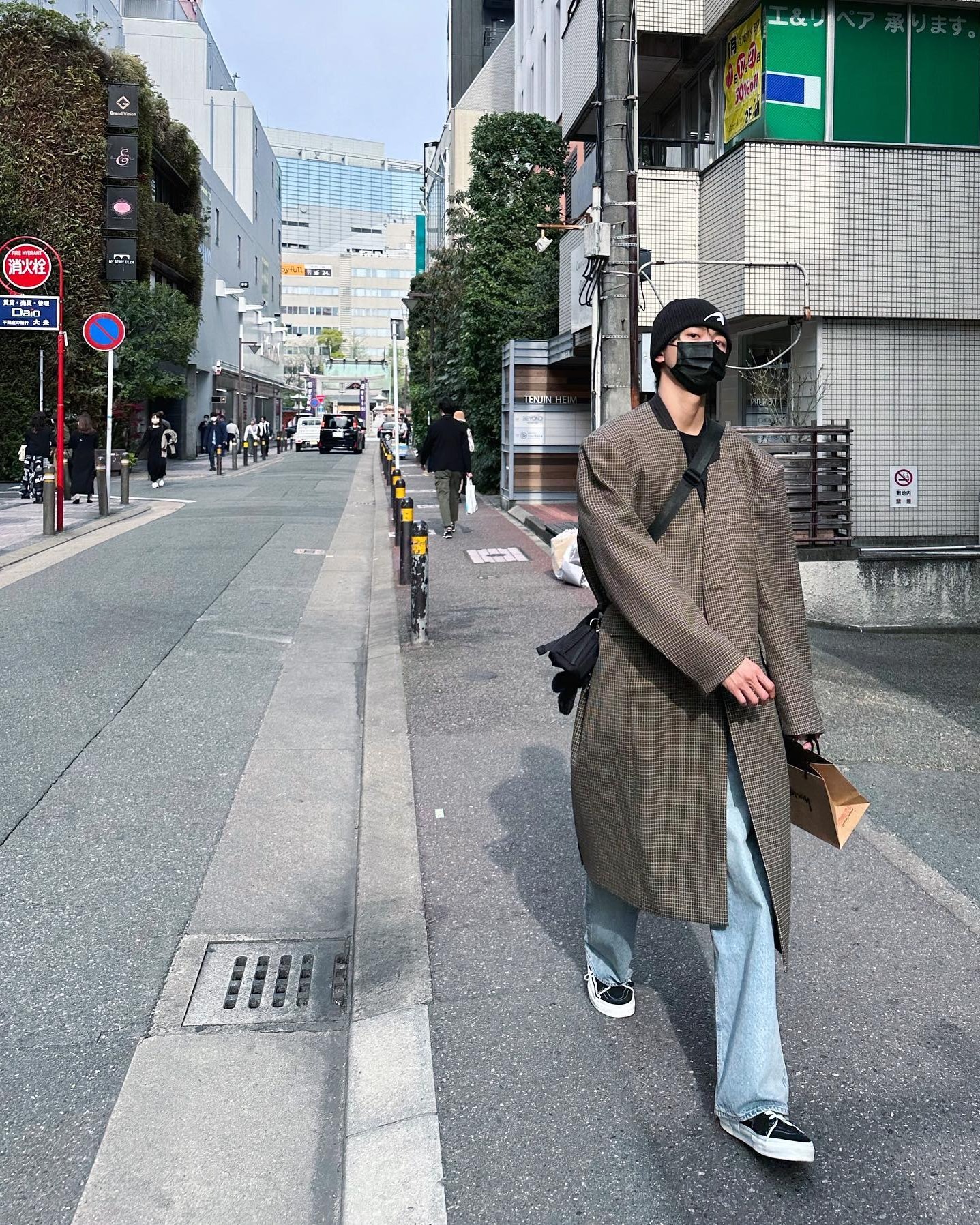 그냥 코트는 심심할때🗑️ 이미지