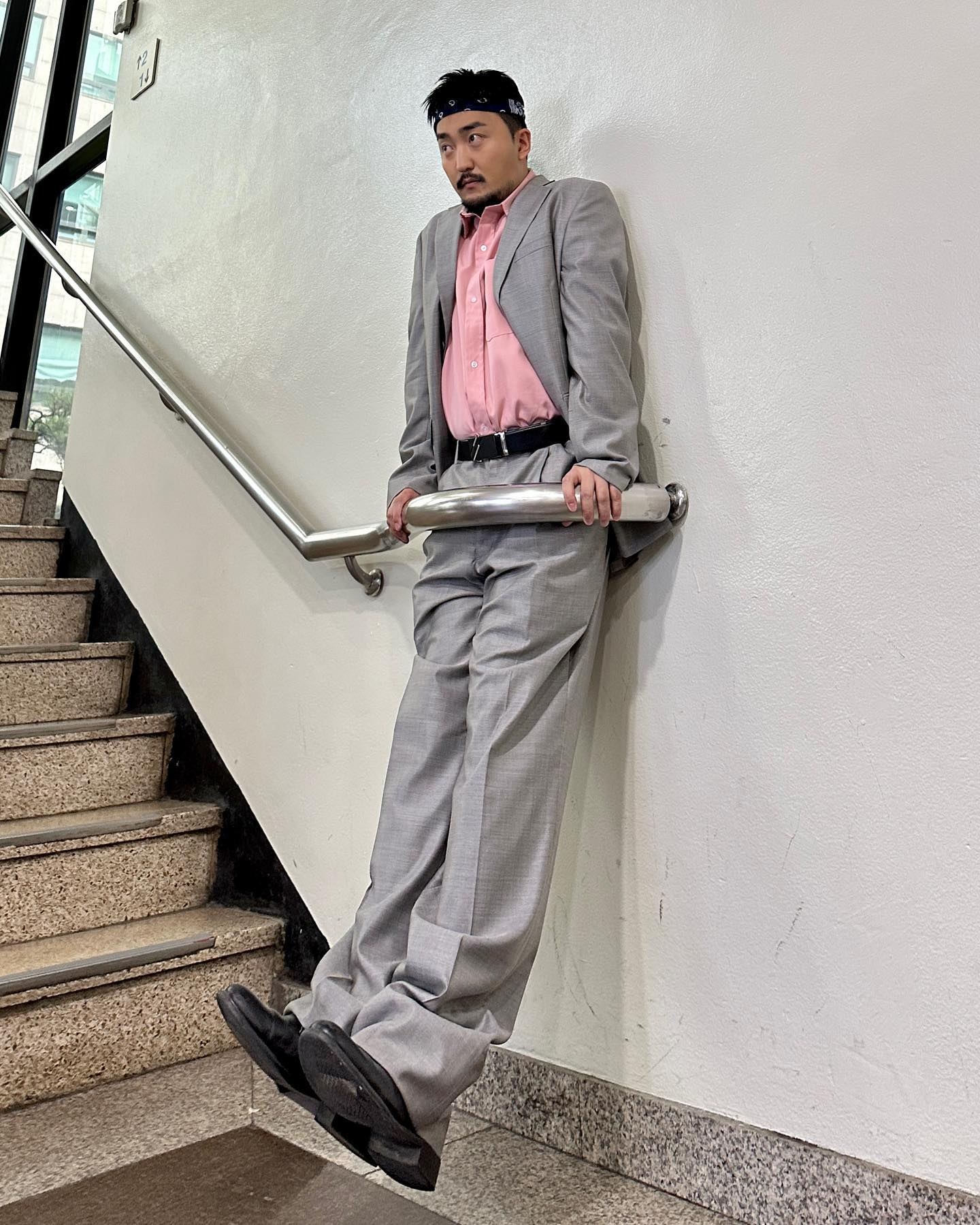 깔쌈한 유병재 셔츠코디👔 이미지6