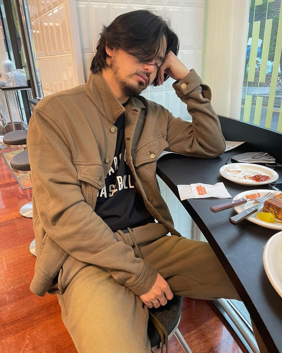 멋지게 피오갓 입는 두 형🔥 이미지