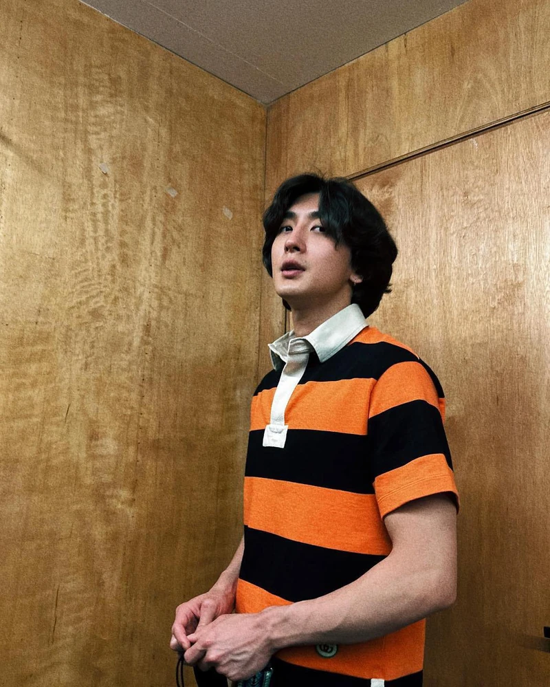 뭐든 빈티지하게 소화하는 최정훈📸 이미지2