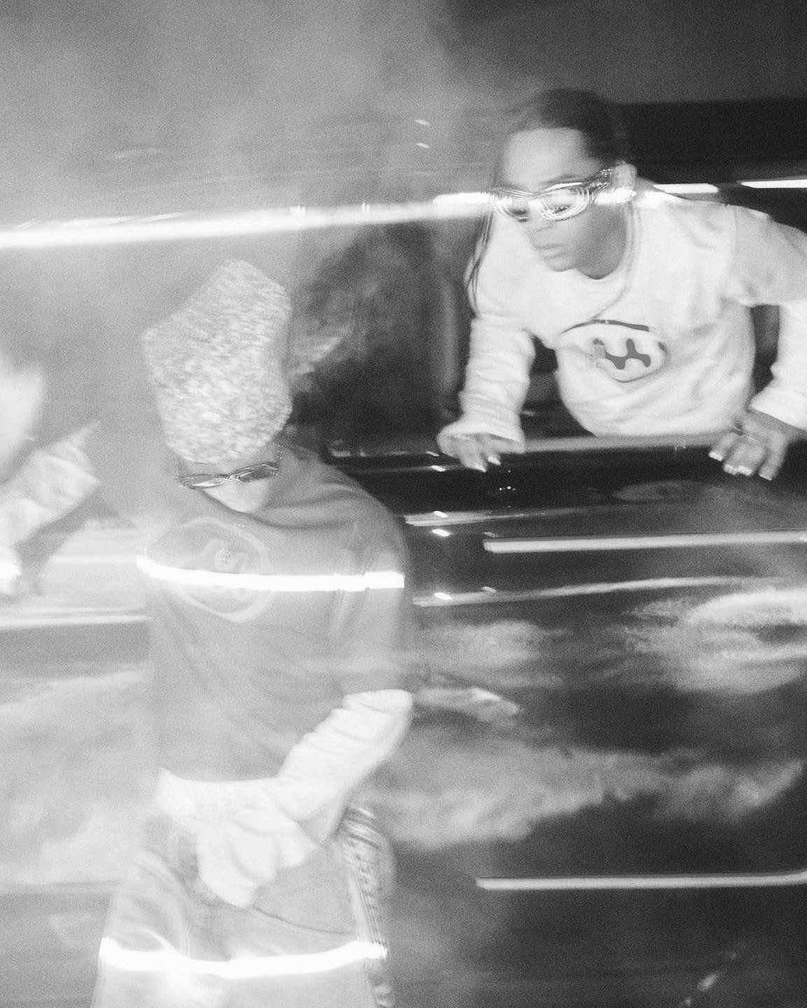 앨범 나온 민식이형🕶선글라스 모음 이미지3