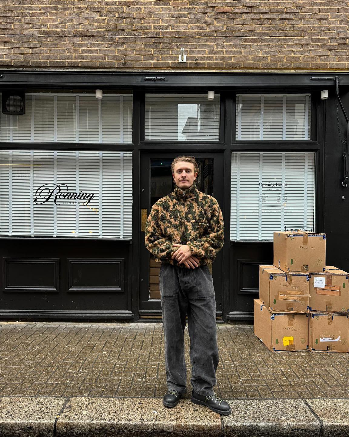 겨울진은 더 어둡게👖 이미지