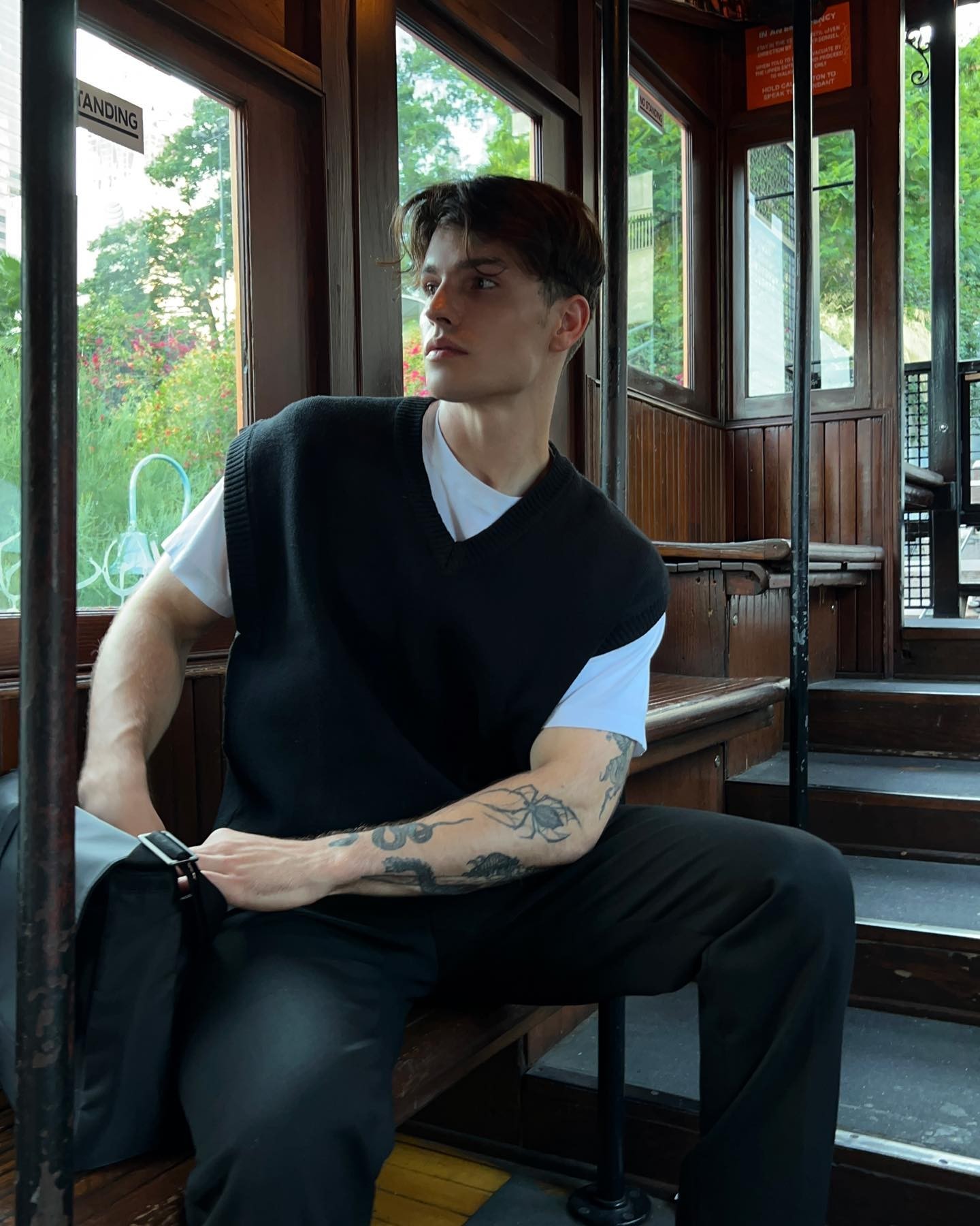 니트조끼 사라🧶두번 사라👊⁠ 이미지4