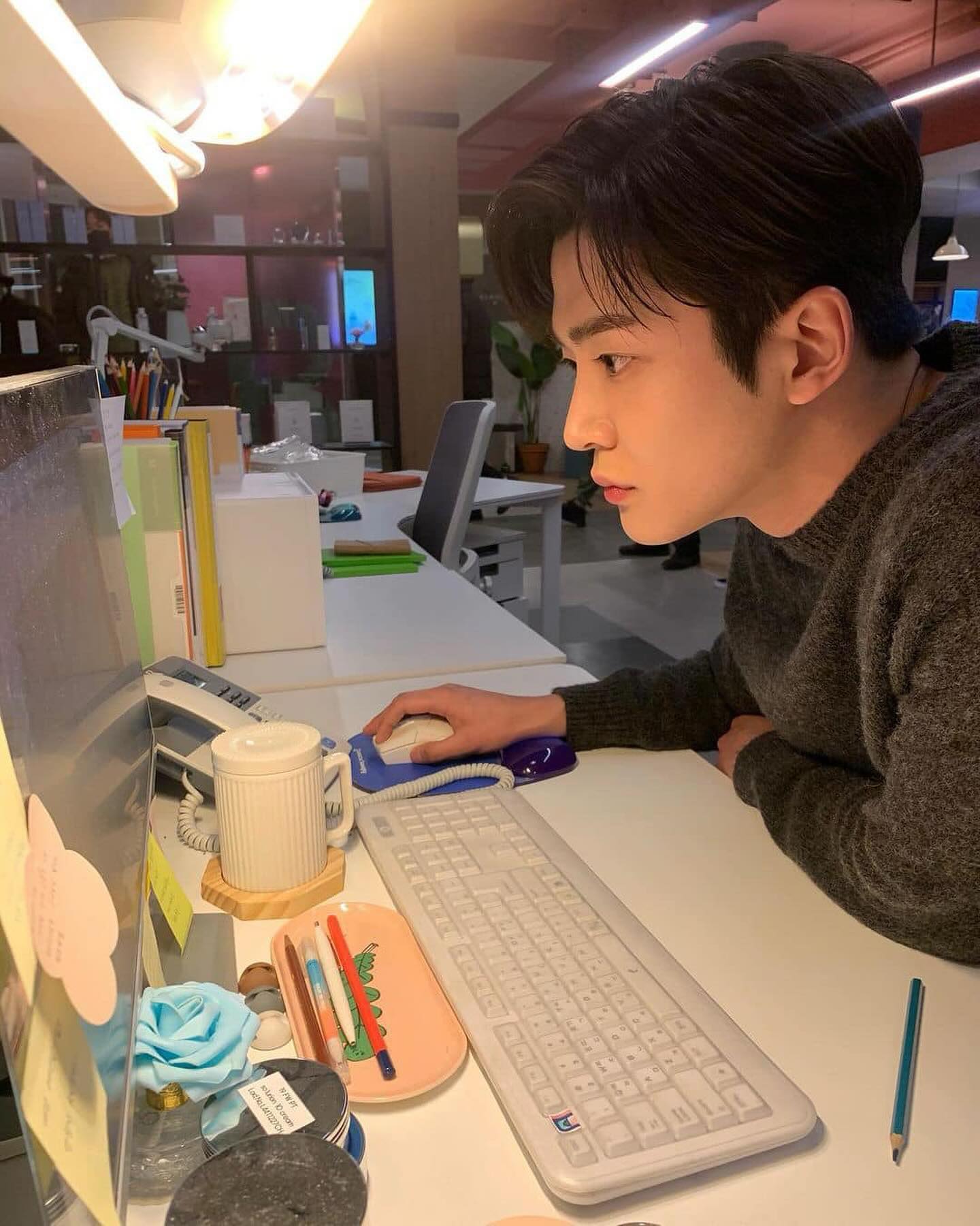 무채색 니트만의 담백함🧶⛄️ 이미지7