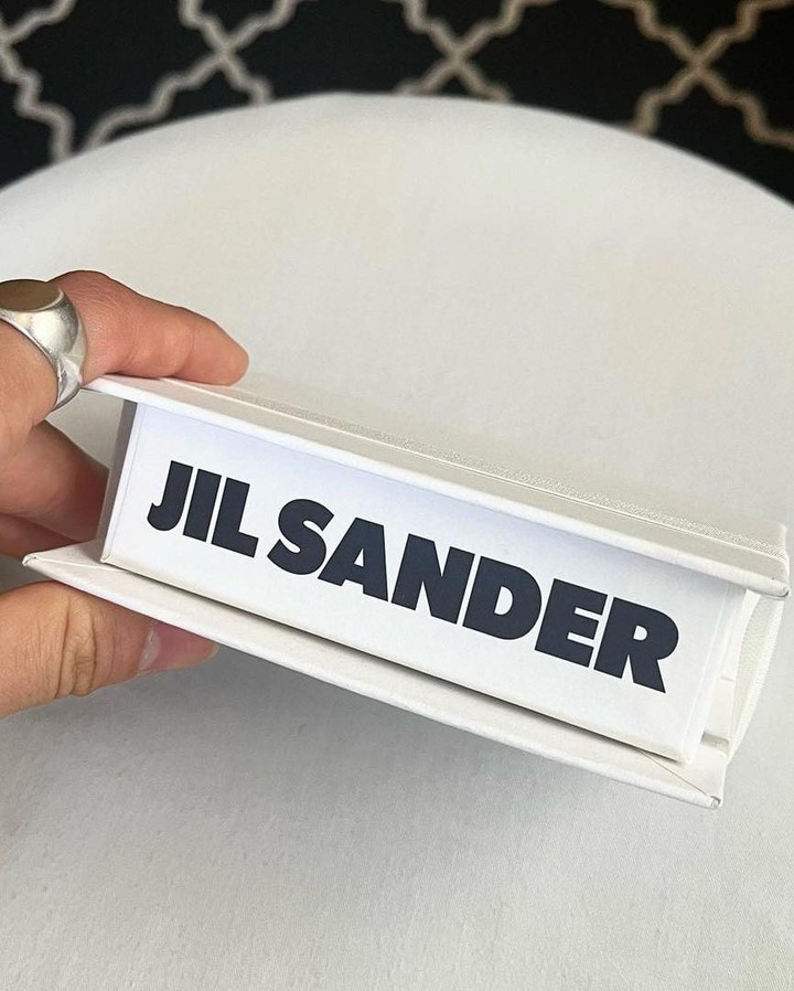 살짝살짝 보여지는 질샌더👀 이미지4