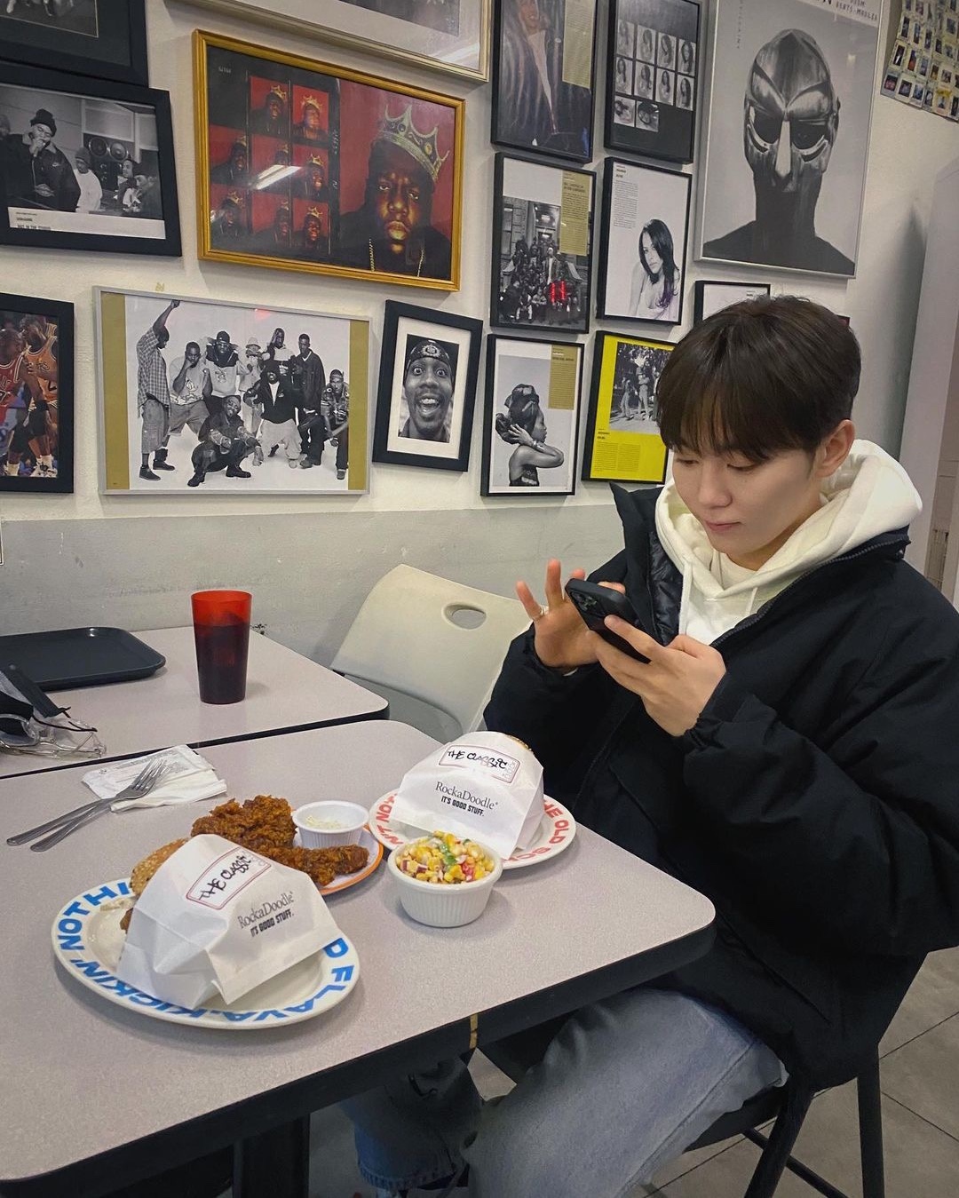 패딩은 블랙이지🥷🏿​ 이미지7