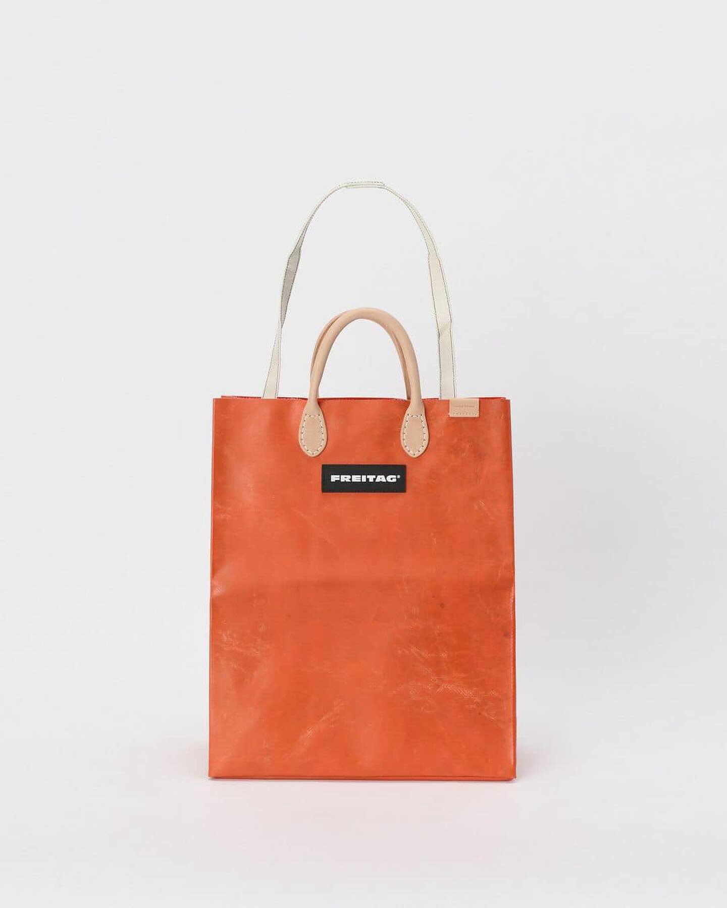 프라이탁에 가죽 더하기🧳🎪 이미지4