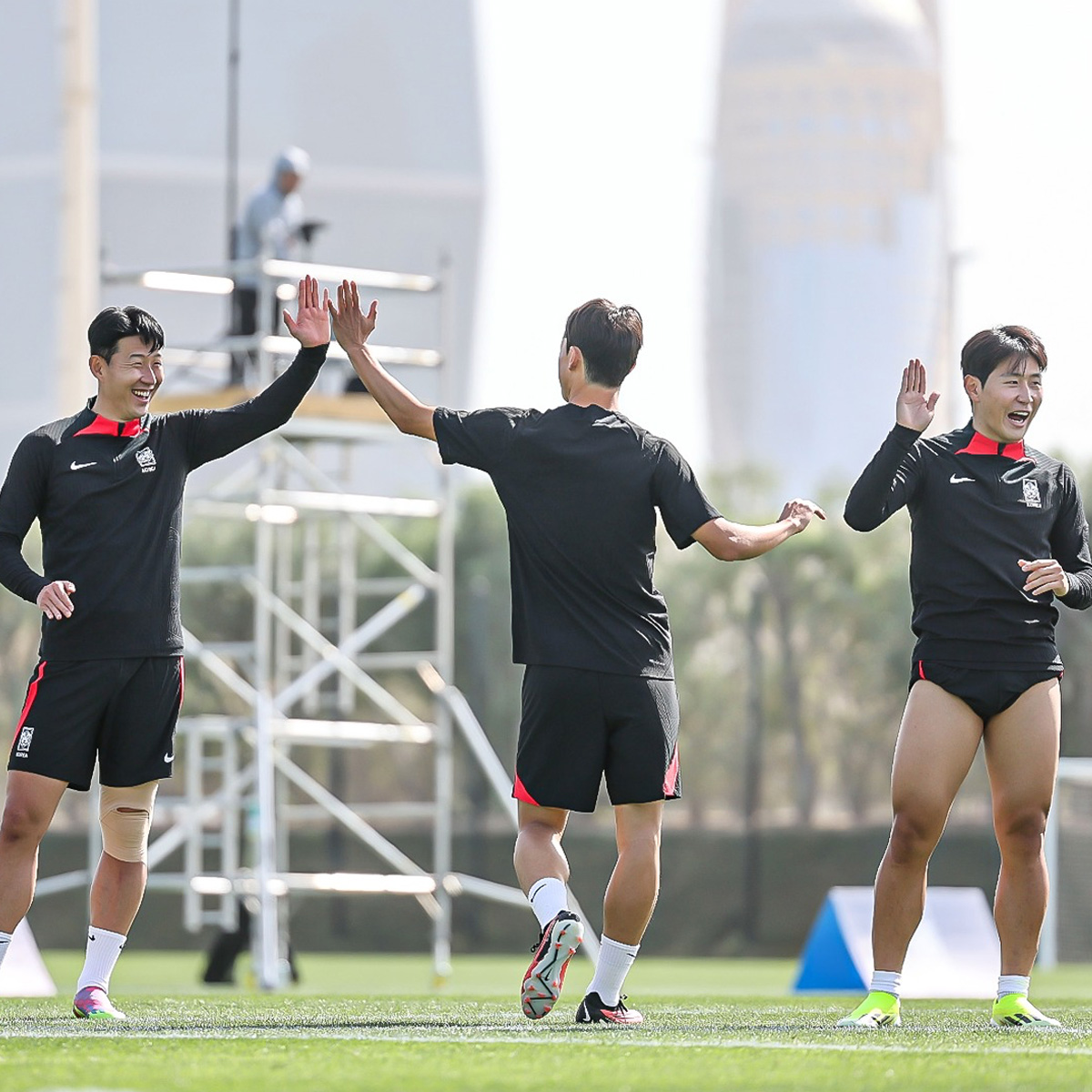 장난 없는 인자강 이강인의 하체🇰🇷🏋️♂️아시안컵 국가대표팀은 트레이닝 중⚽️ 이미지8