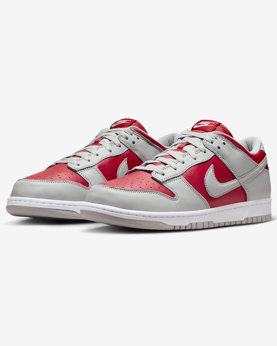 포인트 주기 좋은 컬러🎨발매 예정 덩크 모음👟​
​
2022년 나이키 덩크 열풍이 불기 시작한 이후, 지금까지도 덩크의 인기는 꾸준합니다. 범고래나 그레이, 카카오 같은 데일리로 신기 좋은 컬러들이 스테디셀러인 것은 맞지만, 가끔은 알록달록한 포인트 컬러 스니커즈가 끌릴 때도 있죠.​
​
발매 예정인 나이키 덩크 중 알록달록한 색감이 두드러지는 모델들을 소개합니다. 무난한 데일리룩에 트렌디한 포인트를 넣기 좋은 모델을 슬라이드를 통해 만나보세요📸​
​
1. 나이키 덩크 로우 ‘울트라맨’ CO.JP​
품번: FQ6965-600​
발매일: 2024년 여름​
가격: $125​
​
2. 나이키 덩크 로우 ‘닉스’​
품번: DV0833-800​
발매일: 2024년 여름​
가격: $115​
​
3. 나이키 덩크 로우 ‘발렌타인 데이’​
품번: FQ7056-100​
발매일: 2024년 1월 23일​
가격: $115​ 이미지