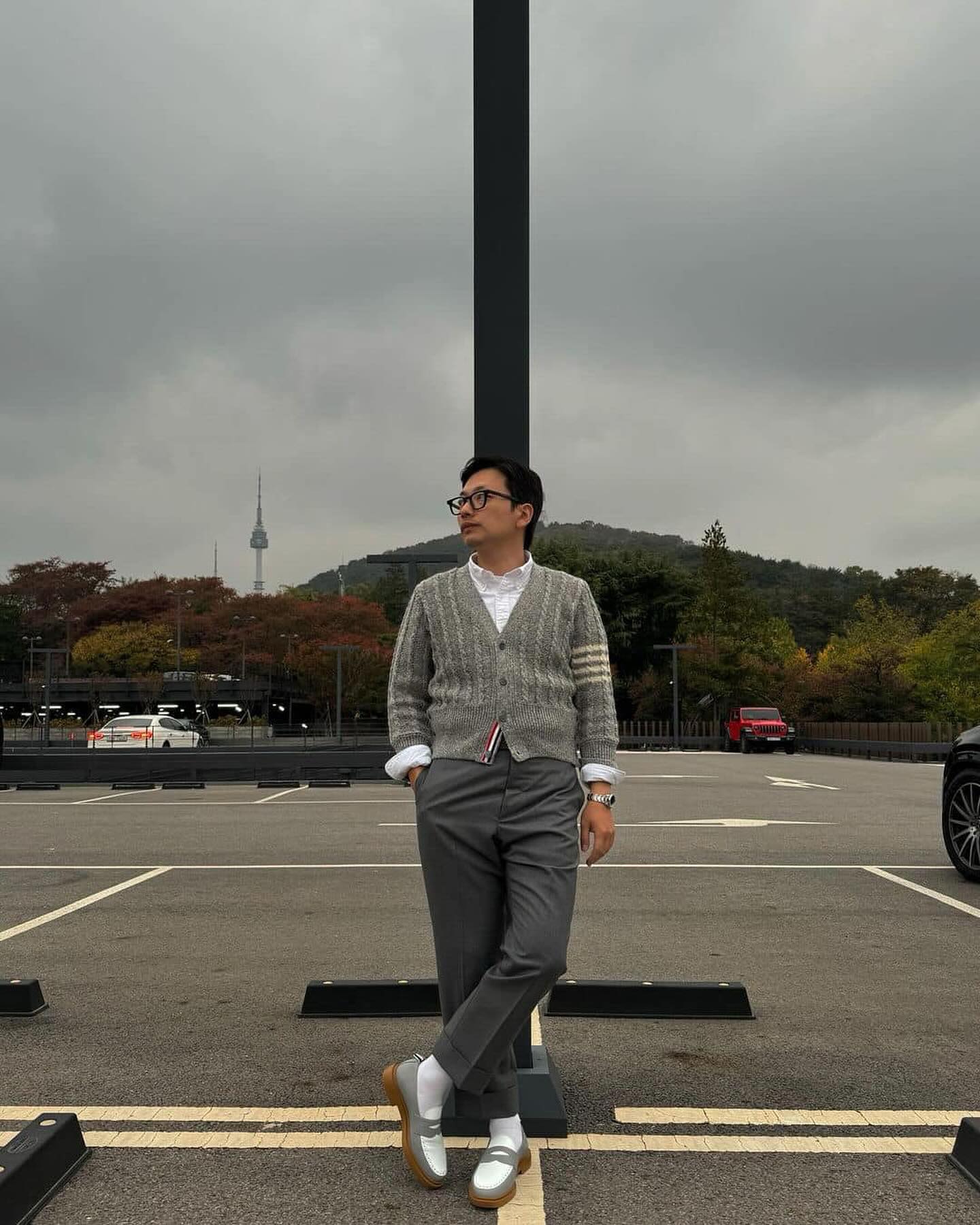 톰브 가디건은 셔츠와 함께👔 이미지5