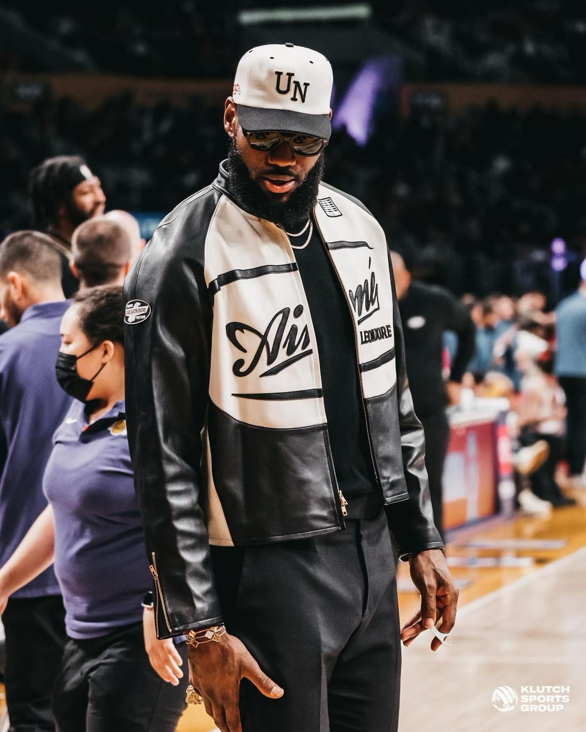 릅신도 입는 ALD 레더자켓🏀 이미지