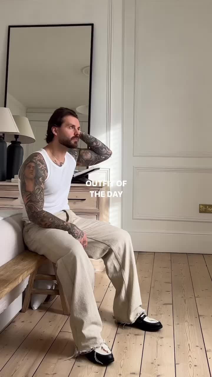 상남자의 미니멀 가을룩북🍂🌱@저장📸​ 이미지