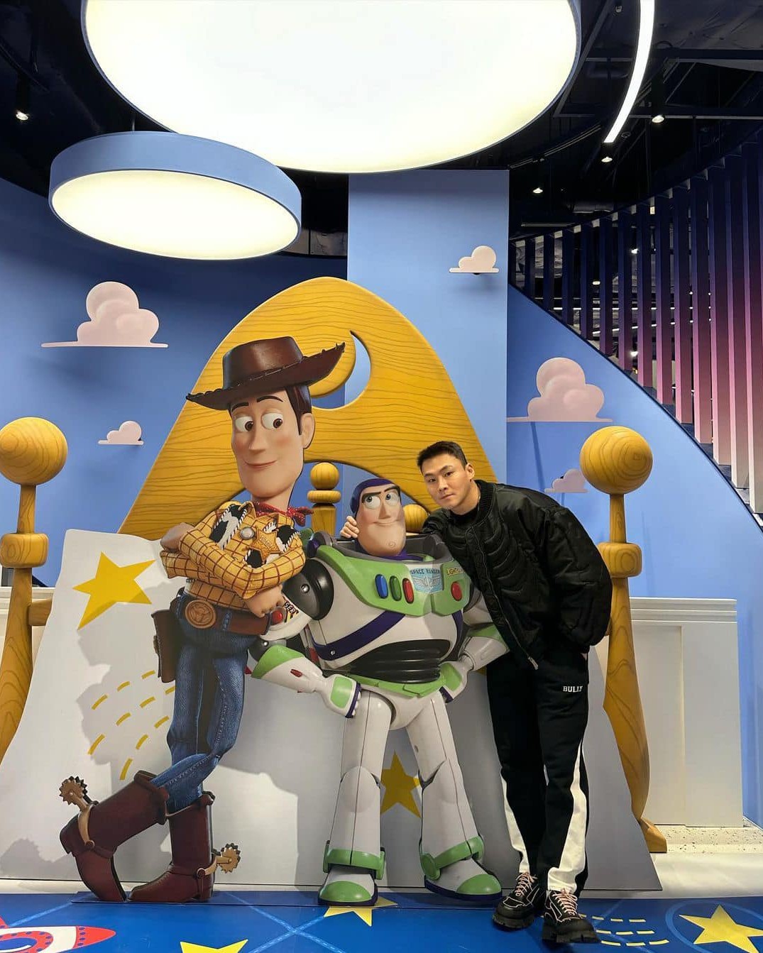 넓은 어깨가 든든한 양다일 패션💪 이미지8