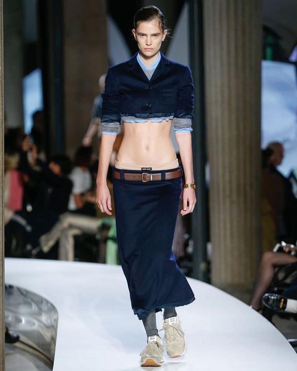 로우 웨이스트가 돌아왔다🧡 이미지2