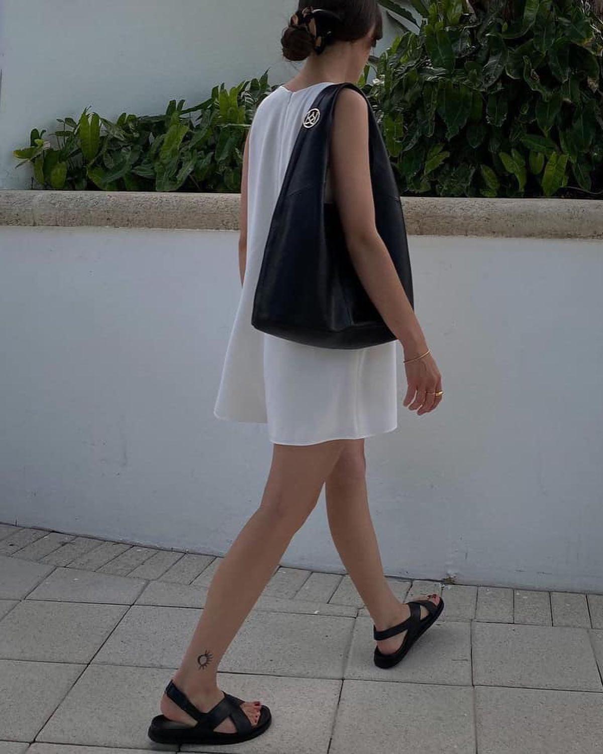 더우니까 미니멀하게💙📸✨ 이미지5