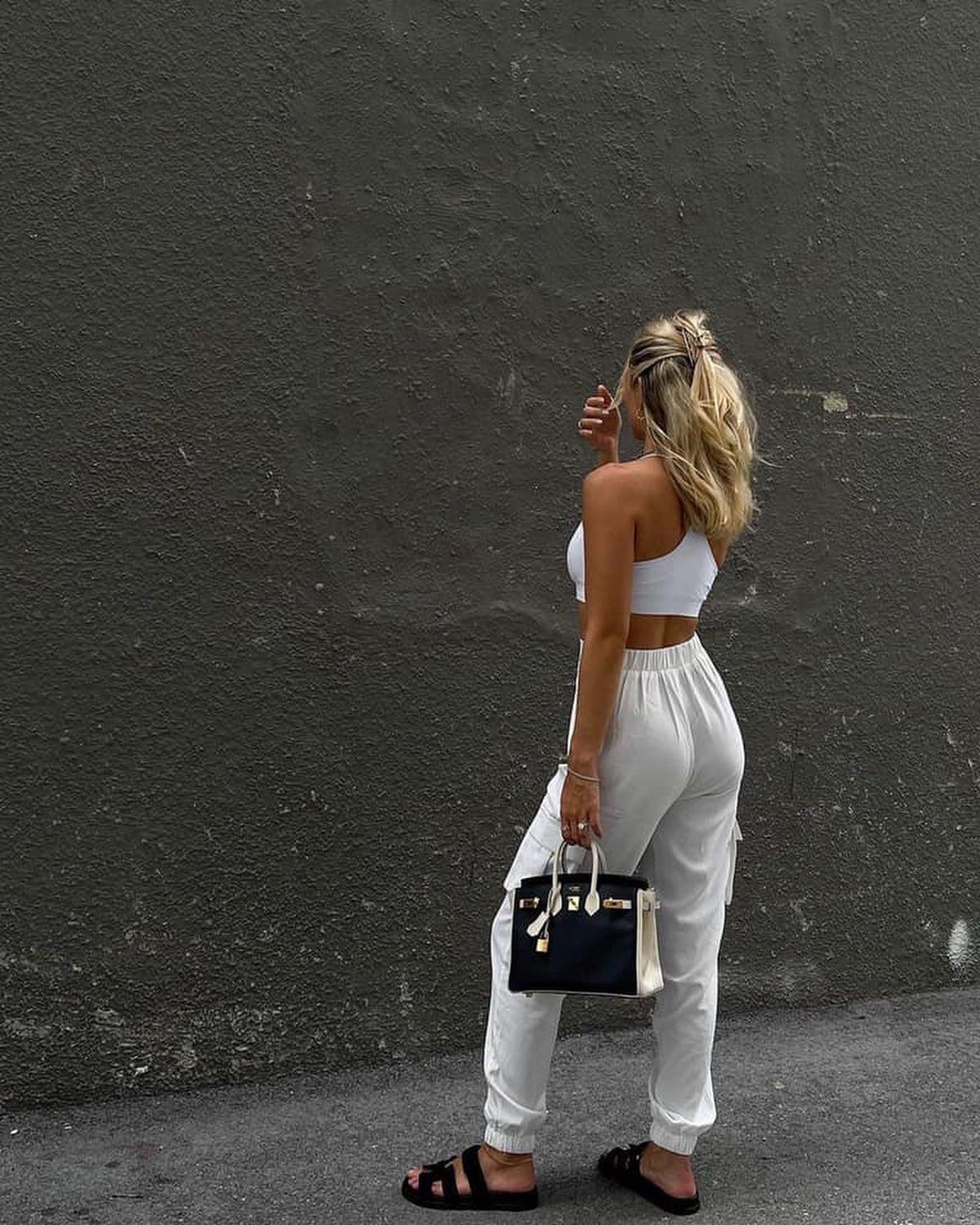 카고바지 이렇게 입는거야🧚🏻♀️💚 이미지4