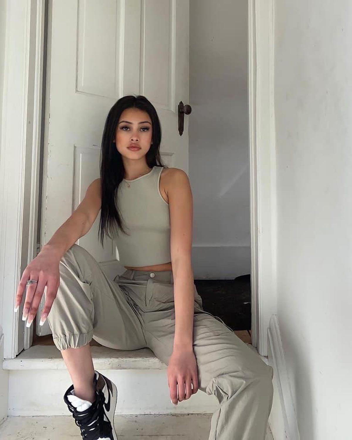 카고바지 이렇게 입는거야🧚🏻♀️💚 이미지6