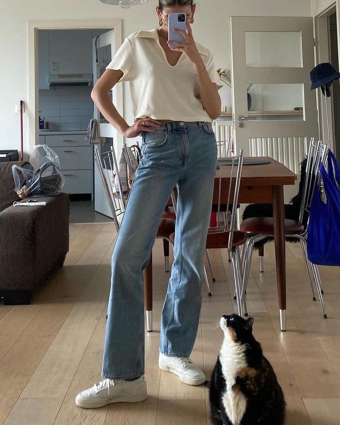 크롭탑 심플하게 입기🤍💛 이미지3