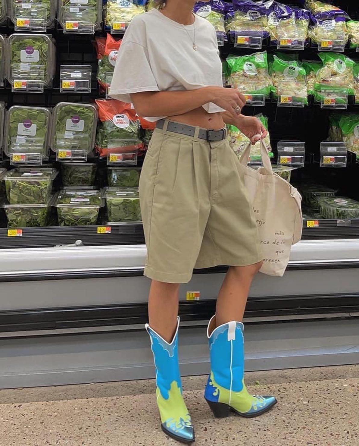 크롭탑 심플하게 입기🤍💛 이미지4