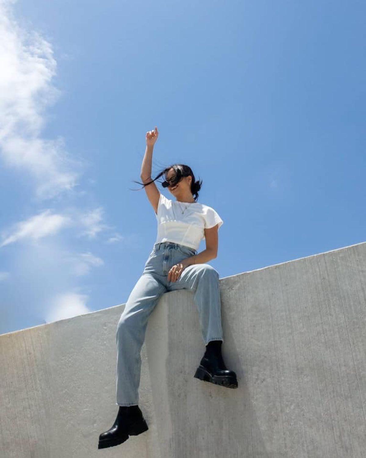 흰티에 청바지도 느낌있게✨💙 이미지5