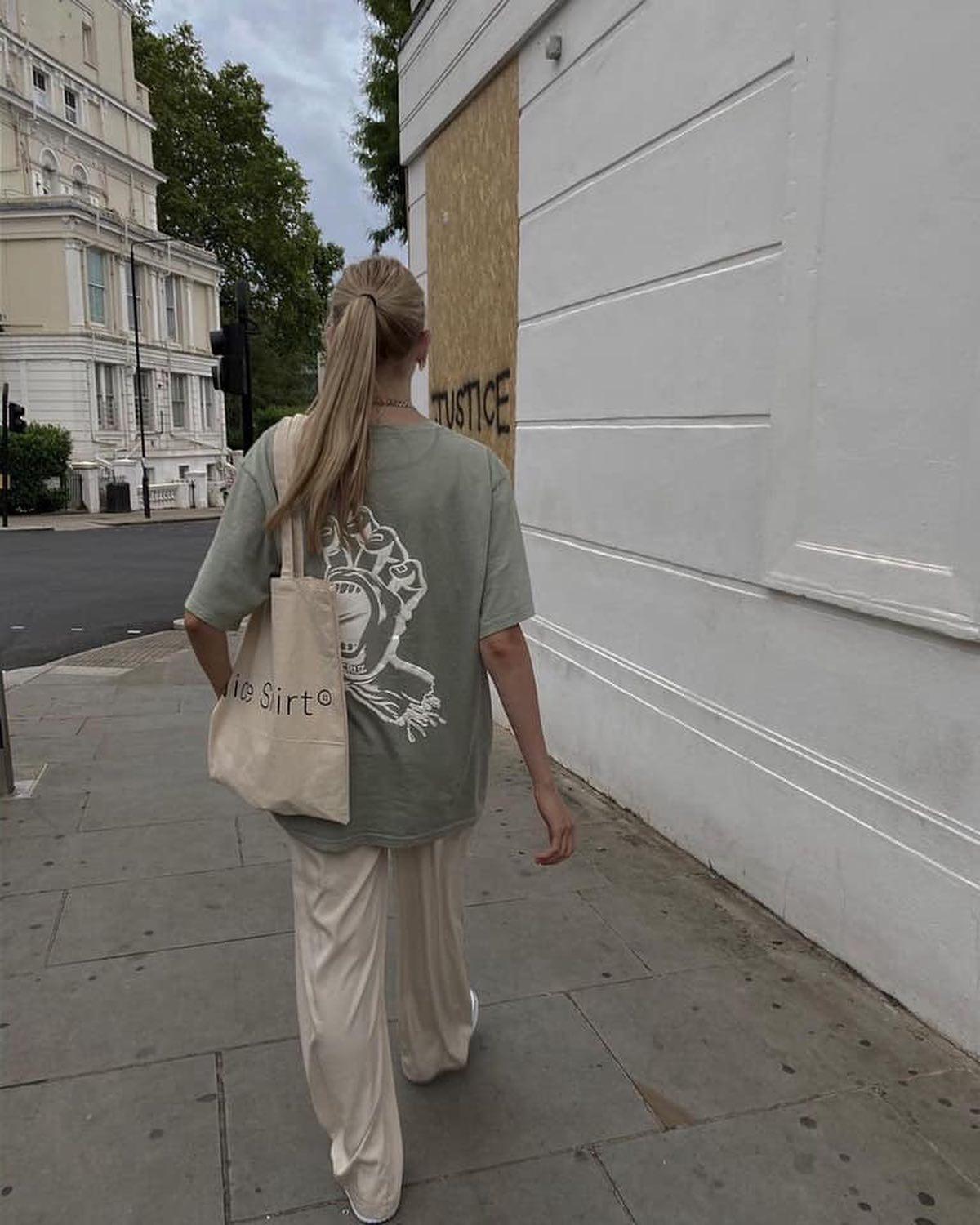 에코백으로 심플하게🌱🤍 이미지7