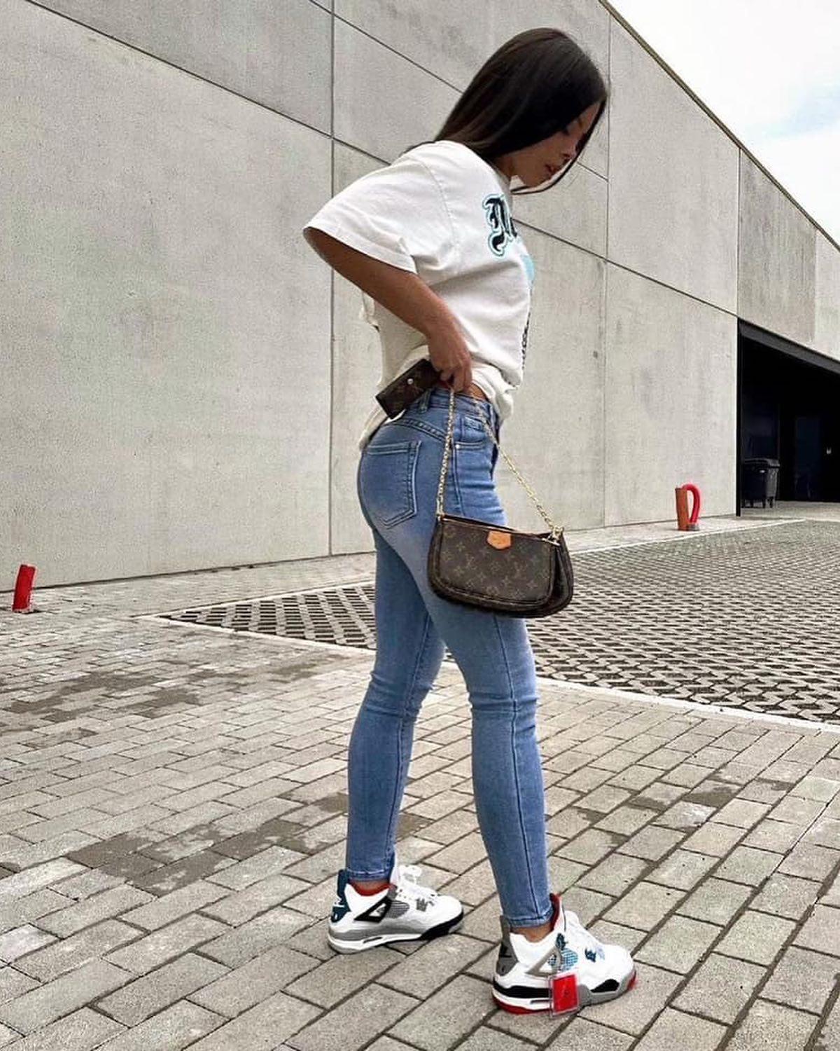 구하기 힘든 루이비통 미니백🤎💛 이미지8