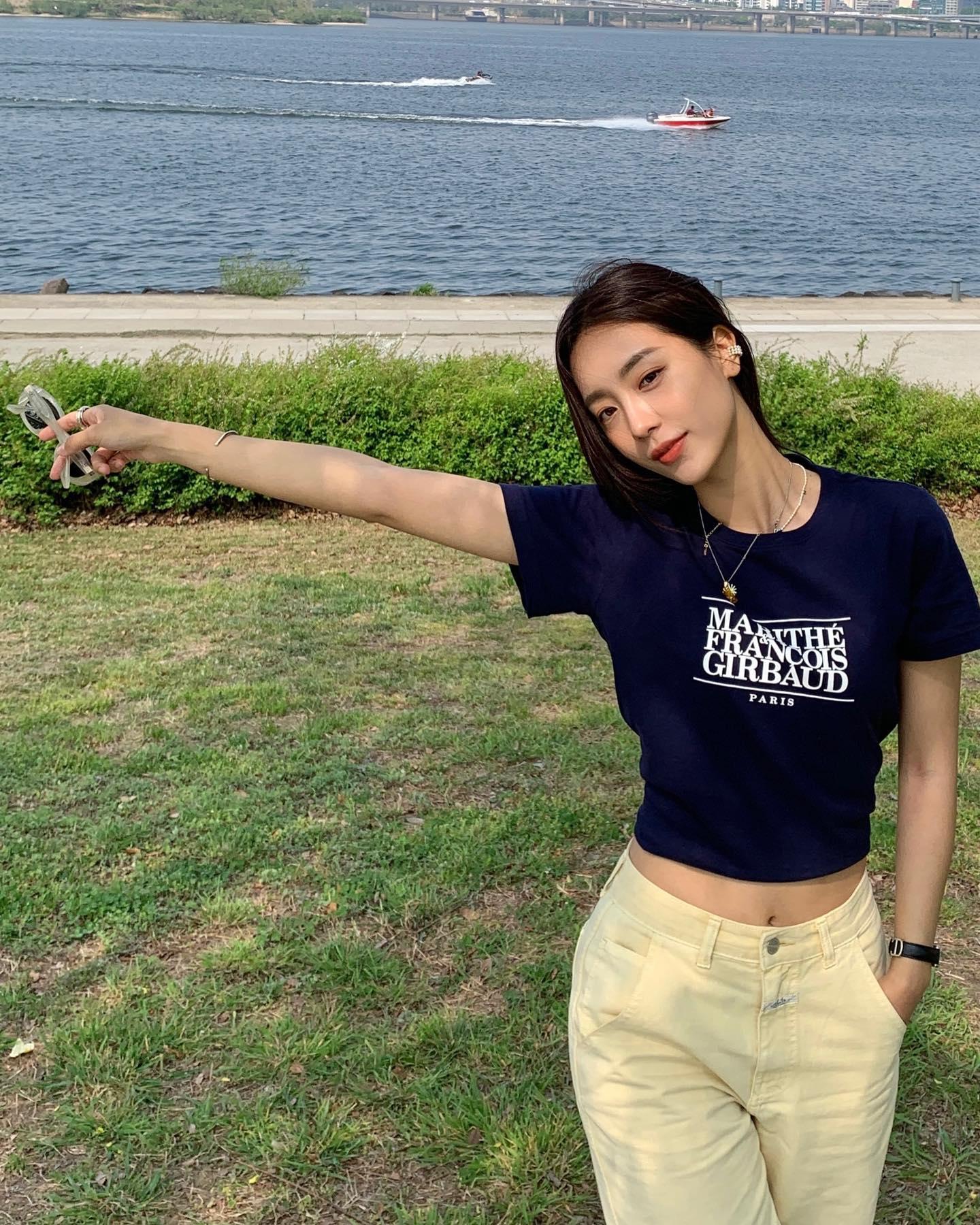 여름 데일리템💙🤍@마리떼 반팔 이미지5