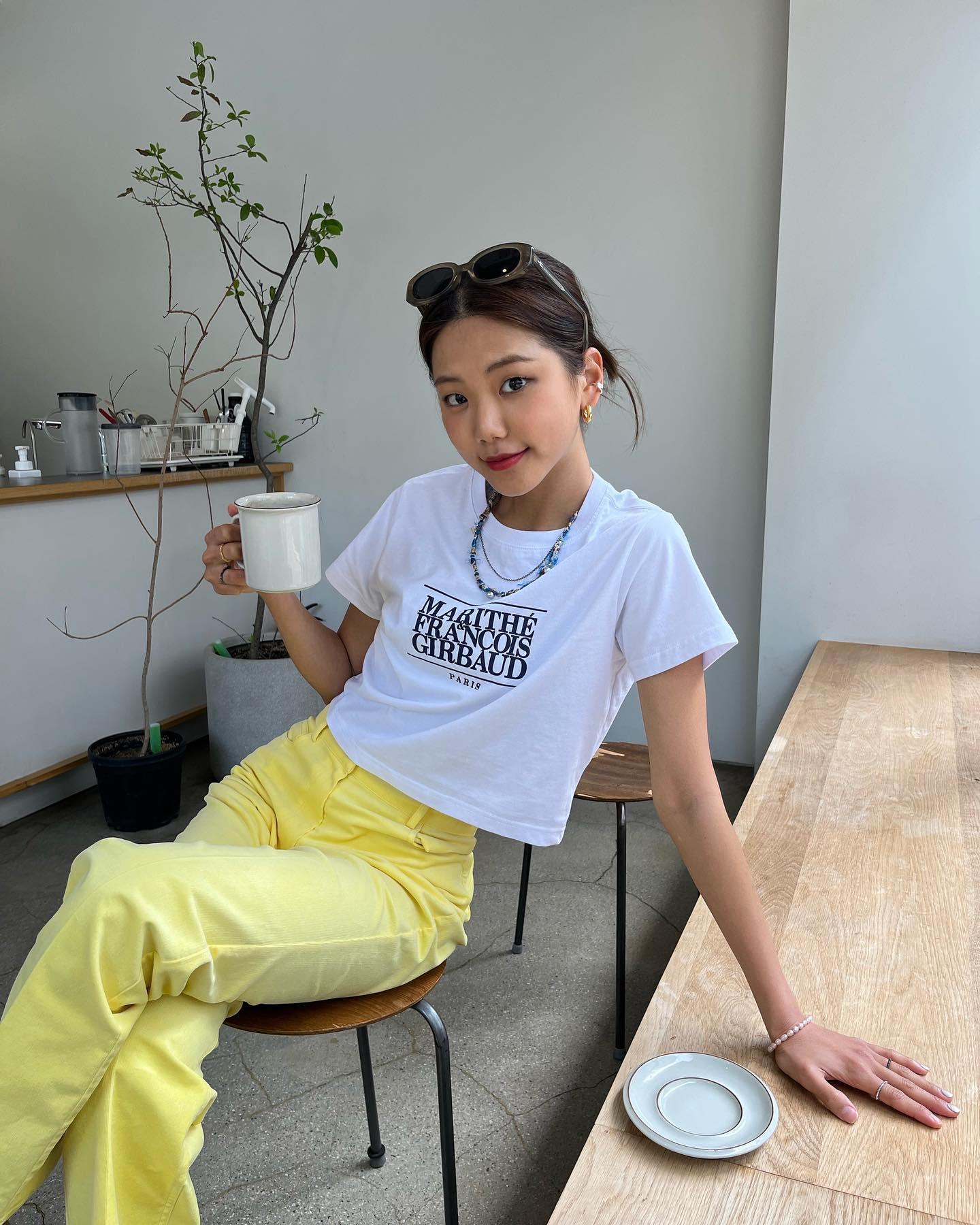 여름 데일리템💙🤍@마리떼 반팔 이미지6